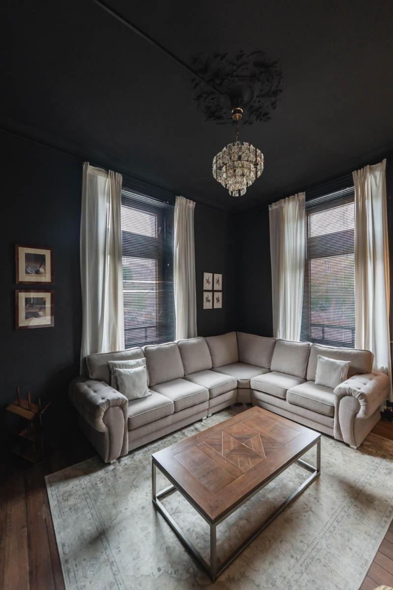 Maison Comtale Рошфор Экстерьер фото