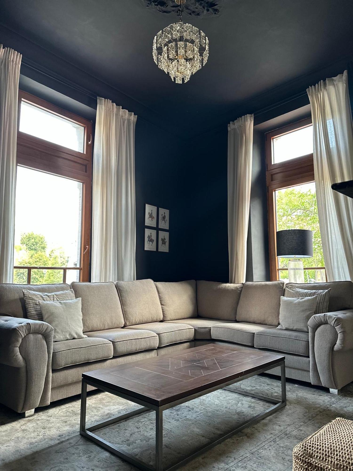 Maison Comtale Рошфор Экстерьер фото